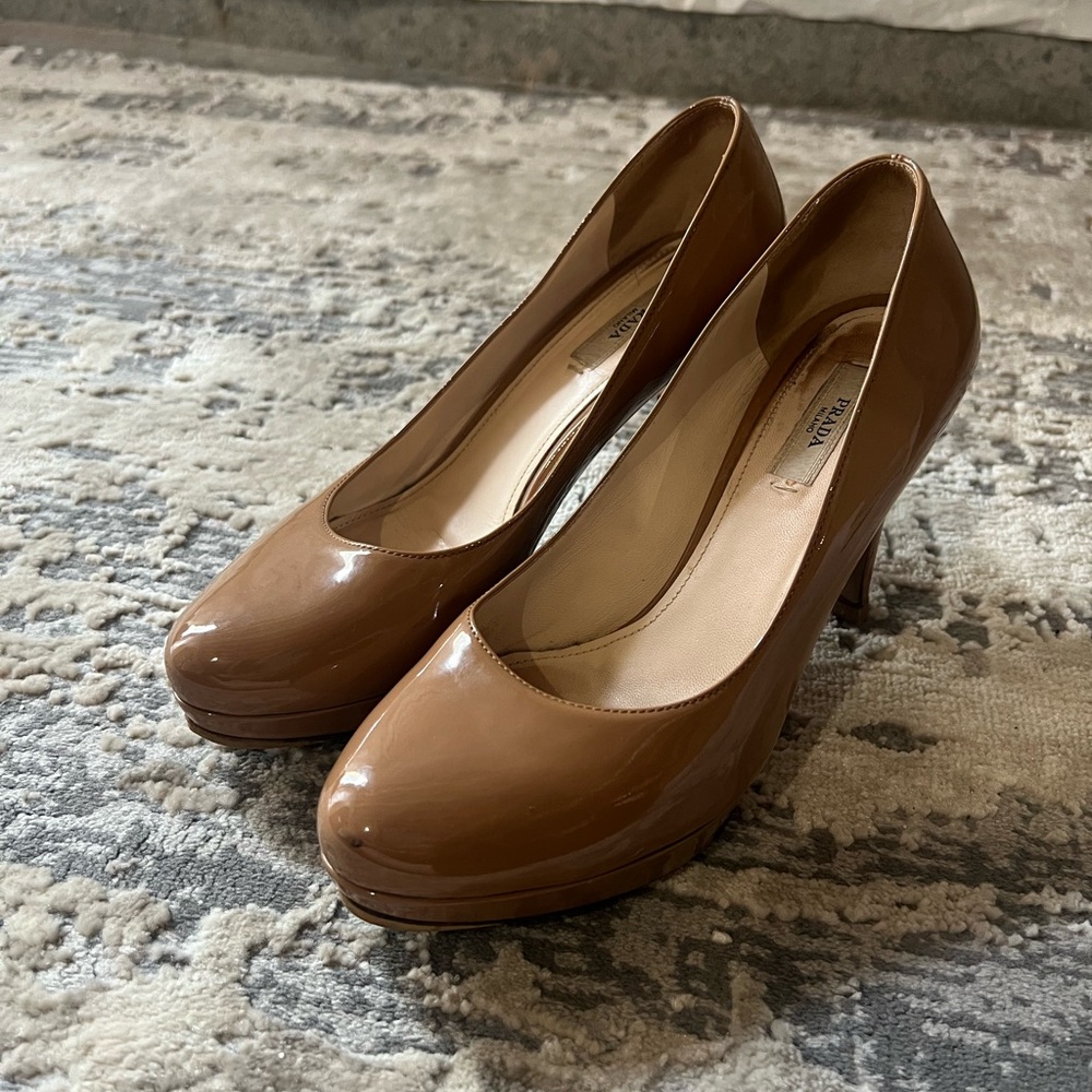 Prada Tan Patent Leather Heels Size 37.5 EU